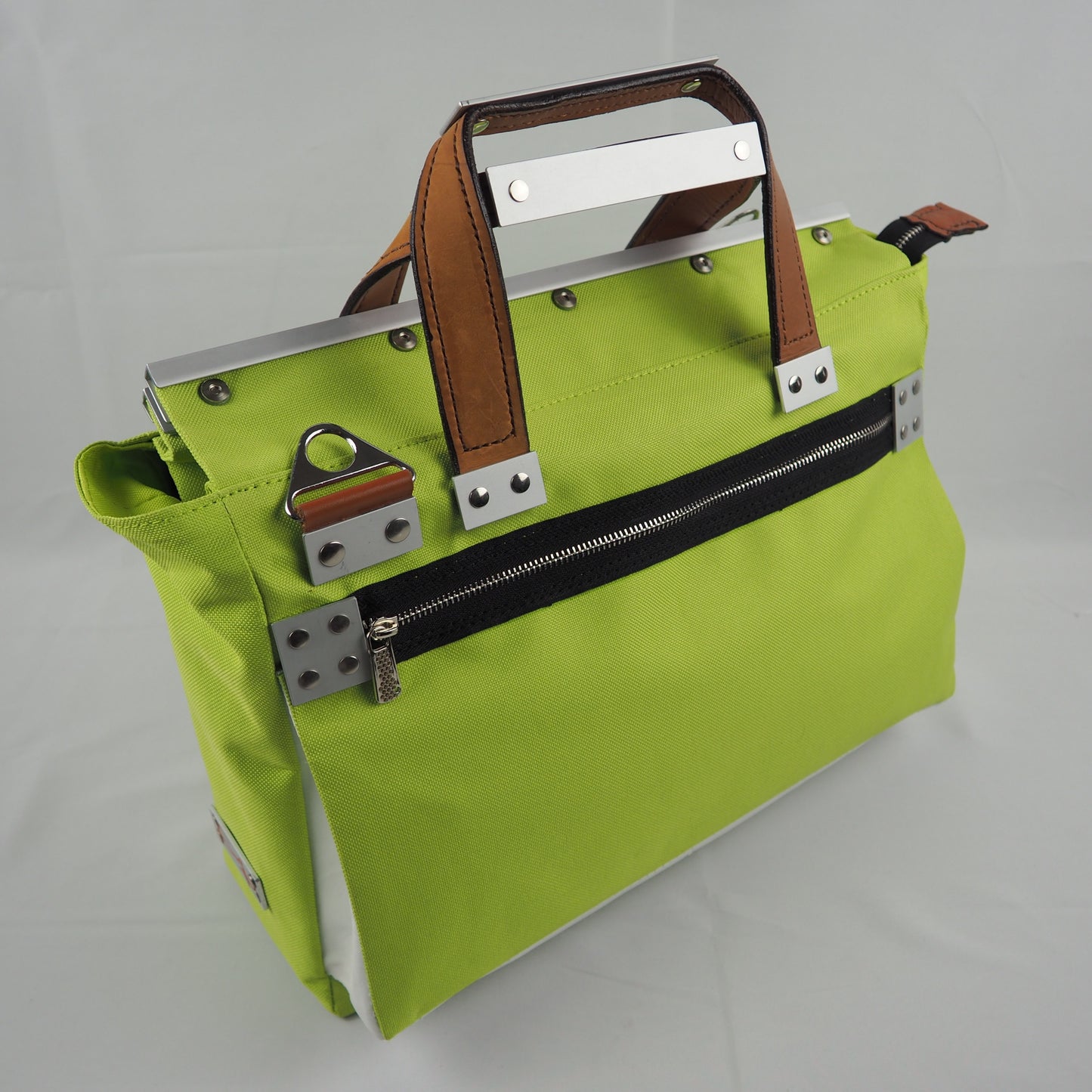 TT A4 SL KG 002