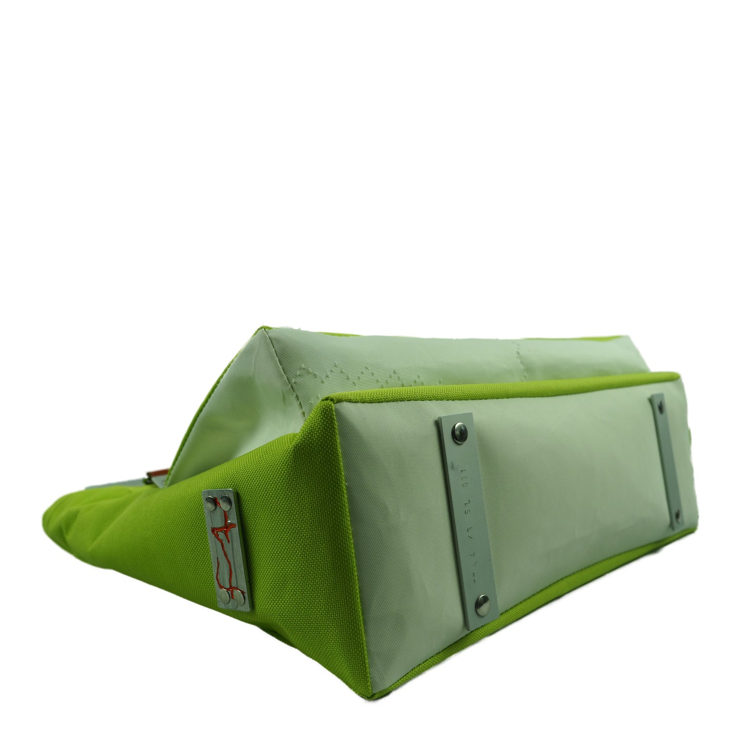 TT A4 SL KG 002